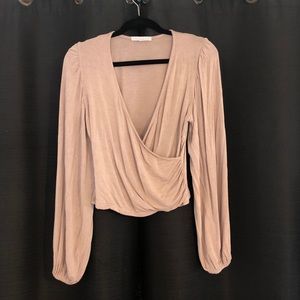 Mute pink bell sleeved shirt